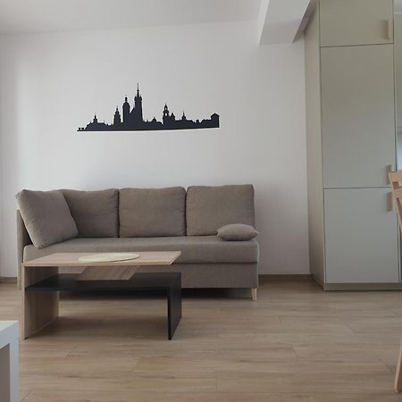 Near The Airport- Apartments Cracovia Exterior foto