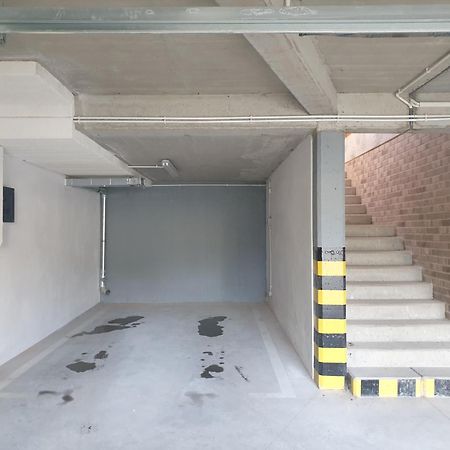 Near The Airport- Apartments Cracovia Exterior foto