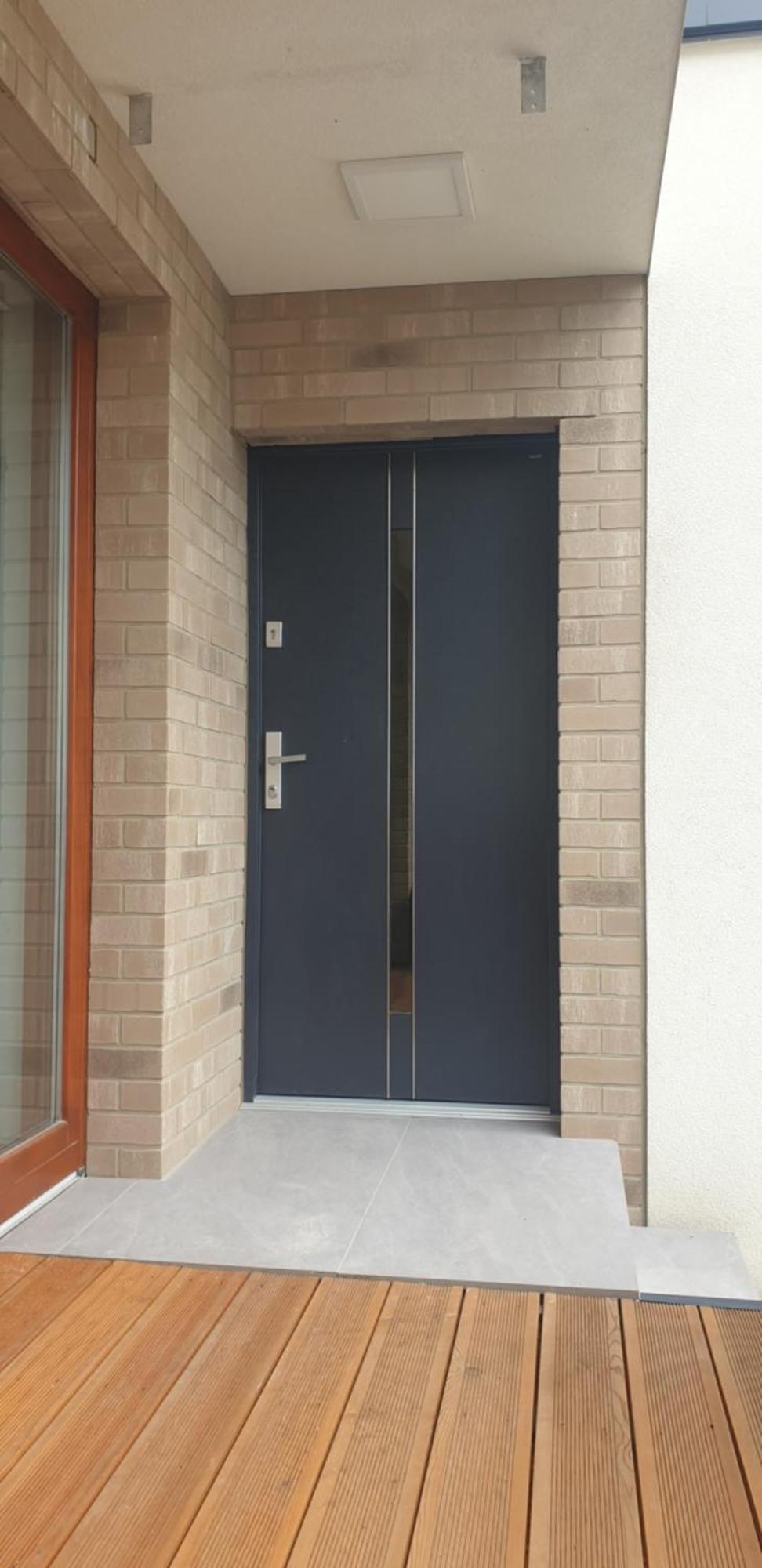 Near The Airport- Apartments Cracovia Exterior foto