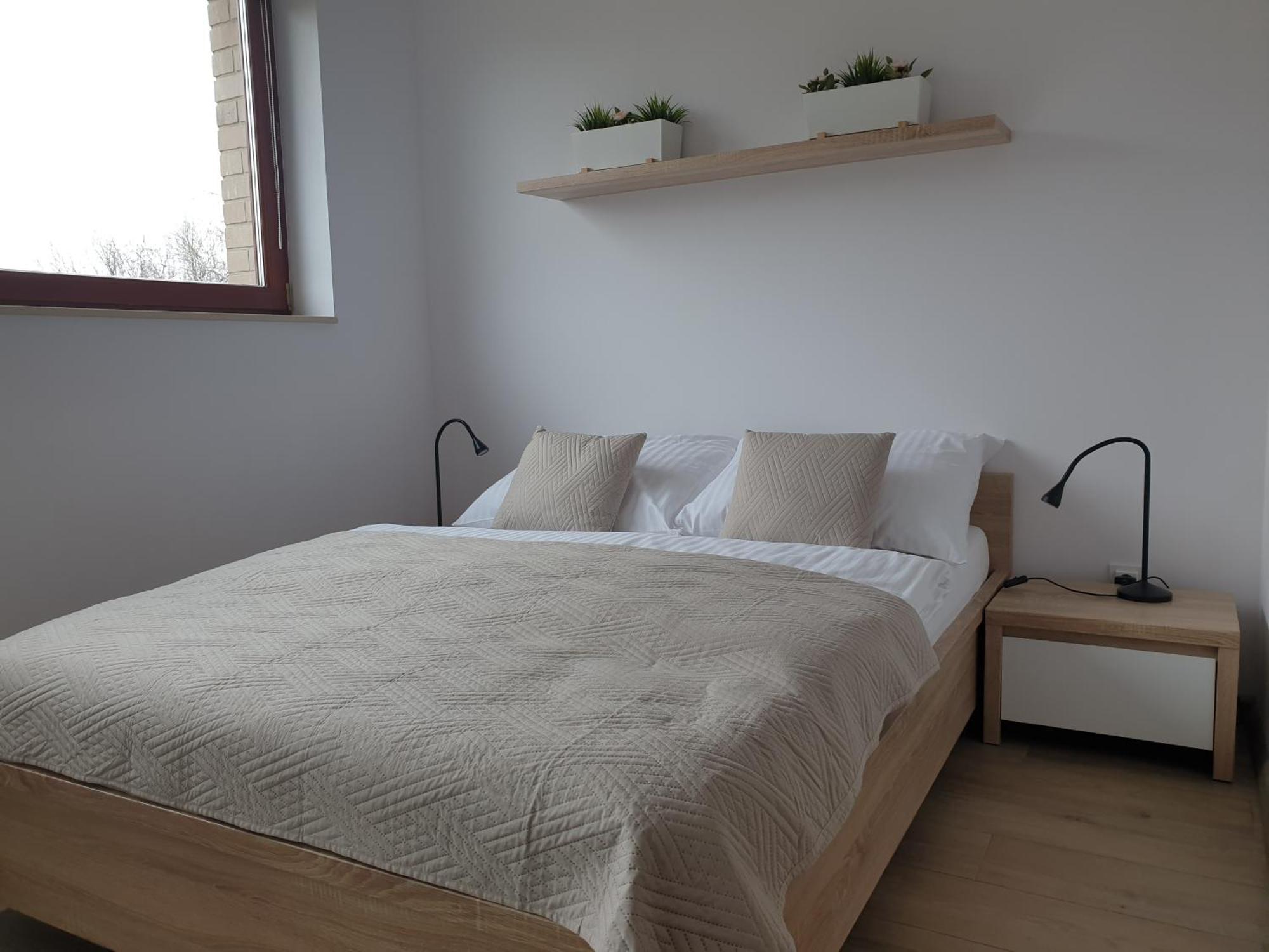 Near The Airport- Apartments Cracovia Exterior foto