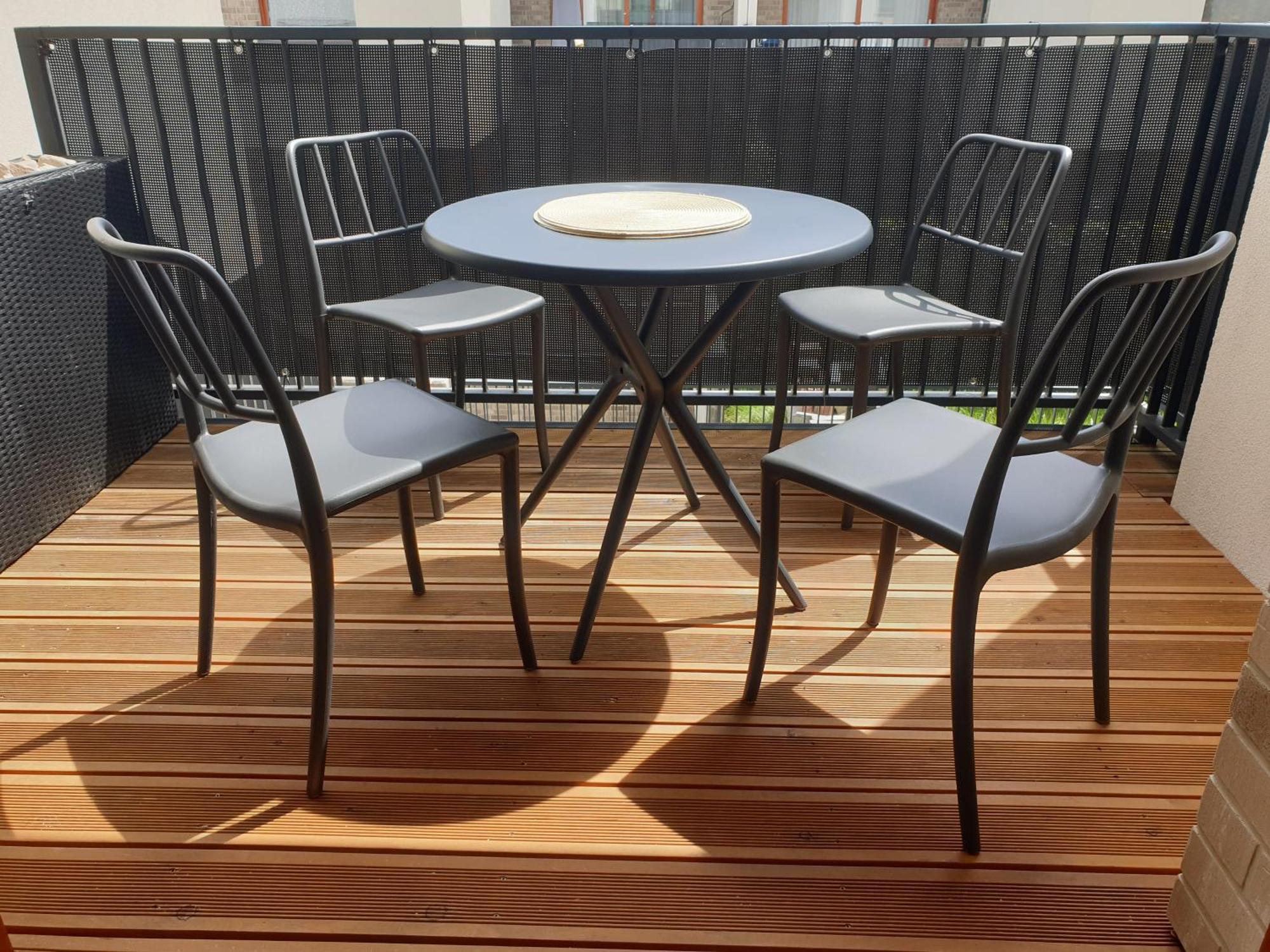 Near The Airport- Apartments Cracovia Exterior foto